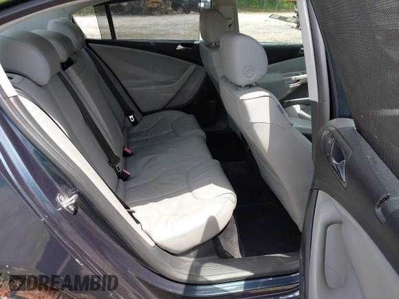 2006 Volkswagen Passat with VIN WVWFU73CX6P164725, listed as a IAAI auction lot 42255126 with 108,419 mi miles and . Bid and sale history available at DreamBid. Image 8.