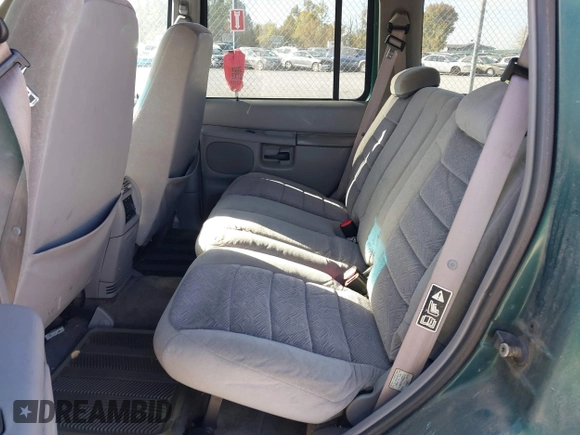 1999 Ford Explorer XLT с VIN 1FMZU32E4XZC06946, выставлен на аукционе IAAI как лот 40644003 с пробегом 302 458 миль миль и . История ставок и продаж доступна на DreamBid. Изображение 8.