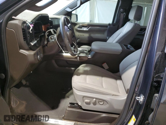 2024 Chevrolet Silverado 1500 LT with VIN 1GCPACEDXRZ146567, listed as a Copart auction lot 50427075 with 12,411 mi miles and Clean Title. Bid and sale history available at DreamBid. Image 7.