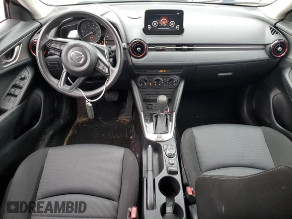 2018 Mazda CX-3 Sport z VIN JM1DKFB74J0318410, wystawiony jako Copart lot #83656364 z przebiegiem 87 853 mil mil oraz Szkoda całkowita • Salvage title. Historia ofert i sprzedaży dostępna na DreamBid. Obrazek 8.