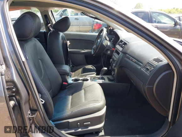 2011 Ford Fusion SEL with VIN 3FAHP0JA6BR328635, listed as a IAAI auction lot 42092220 with 82,251 mi miles and . Bid and sale history available at carsss.com. Image 5.