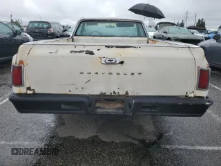 1965 Chevrolet El Camino z VIN 136805Z155215, wystawiony jako Copart lot #44055505 z przebiegiem 64 290 mil mil oraz Nie do naprawy. Historia ofert i sprzedaży dostępna na DreamBid. Obrazek 6.