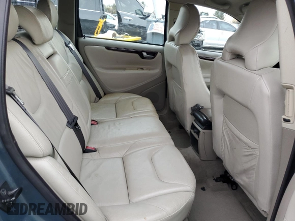 2004 Volvo V70 with VIN YV1SW59V842399389, listed as a Copart auction lot 85686774 with 135,634 mi miles and Salvage Title. Bid and sale history available at carsss.com. Image 11.