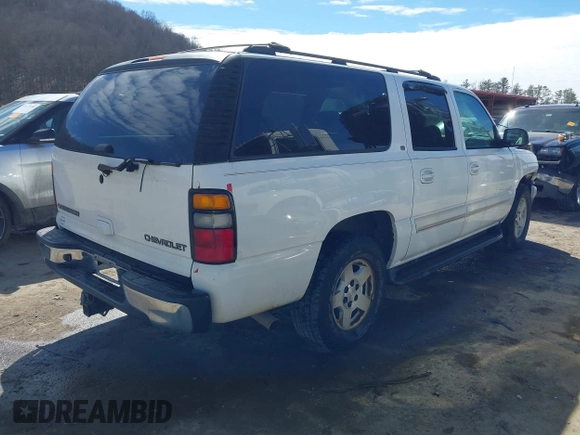2005 Chevrolet Suburban Z71 with VIN 3GNFK16Z05G283414, listed as a IAAI auction lot 41656483 with 185,501 mi miles. Bid and sale history available at carsss.com. Image 4.