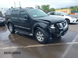 2011 Nissan Pathfinder SV with VIN 5N1AR1NN9BC633792, listed as a IAAI auction lot 41915877 with 135,384 mi miles and . Bid and sale history available at DreamBid. Image 1.