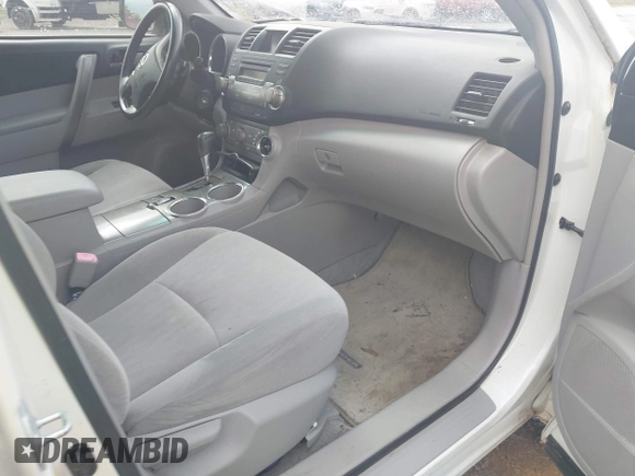 2008 Toyota Highlander Sport with VIN JTEES43A282045979, listed as a IAAI auction lot 42387412 with 254,041 mi miles and . Bid and sale history available at DreamBid. Image 5.