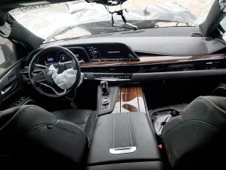 2021 Cadillac Escalade Premium Luxury z VIN 1GYS4CKL4MR193058, wystawiony jako Copart lot #57550955 z przebiegiem 47 761 mil mil oraz Szkoda całkowita • Salvage title. Historia ofert i sprzedaży dostępna na DreamBid. Obrazek 8.
