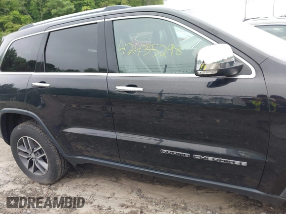 2017 Jeep Grand Cherokee Limited with VIN 1C4RJFBG2HC631635, listed as a IAAI auction lot 42435298 with 119,929 mi miles and . Bid and sale history available at DreamBid. Image 13.