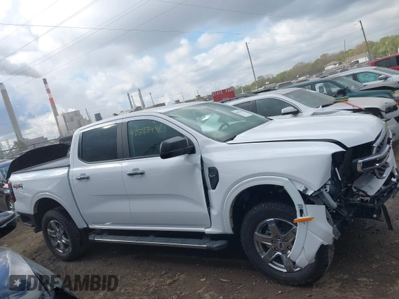 2024 Ford Ranger XLT with VIN 1FTER4HH1RLE20889, listed as a IAAI auction lot 40593441 with 7,499 mi miles. Bid and sale history available at carsss.com. Image 13.