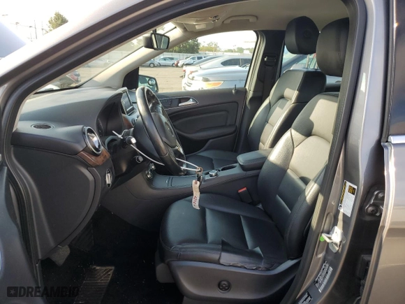 2014 Mercedes-Benz B-Class with VIN WDDVP9AB9EJ001645, listed as a Copart auction lot 73153614 with 69,568 mi miles and Clean Title. Bid and sale history available at carsss.com. Image 7.