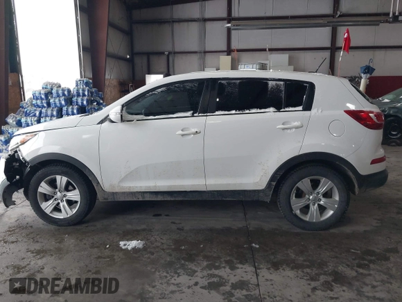 2013 Kia Sportage LX z VIN KNDPBCA28D7356137, wystawiony jako IAAI lot #41577243 z przebiegiem 141 985 mil mil oraz . Historia ofert i sprzedaży dostępna na DreamBid. Obrazek 13.