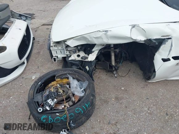 2013 Maserati GranTurismo Sport с VIN ZAM45VLAXD0067369, выставлен на аукционе IAAI как лот 41602093 с пробегом 55 080 миль миль и . История ставок и продаж доступна на DreamBid. Изображение 6.