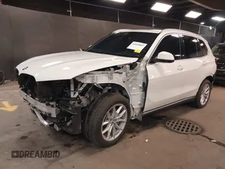 2019 BMW X5 xDrive40i with VIN 5UXCR6C57KLL24723, listed as a IAAI auction lot 42010807 with 49,257 mi miles and . Bid and sale history available at DreamBid. Image 2.