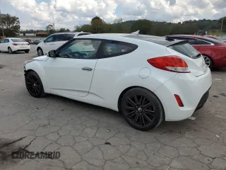 2014 Hyundai Veloster with VIN KMHTC6AD5EU213773, listed as a Copart auction lot 74619554 with 98,315 mi miles and Salvage Title. Bid and sale history available at carsss.com. Image 2.
