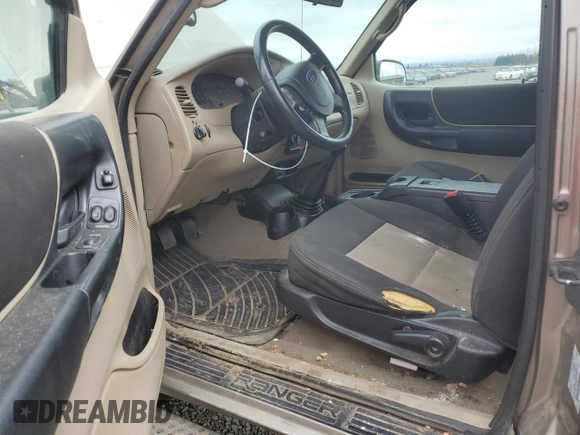 2004 Ford Ranger XL Fleet with VIN 1FTZR45E54TA13727, listed as a Copart auction lot 46517085 with 152,248 mi miles and Salvage Title. Bid and sale history available at DreamBid. Image 8.