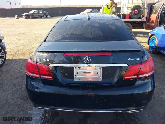 2014 Mercedes-Benz E-Class E 350 with VIN WDDKJ8JB0EF292019, listed as a IAAI auction lot 41331510 with 64,464 mi miles. Bid and sale history available at carsss.com. Image 16.