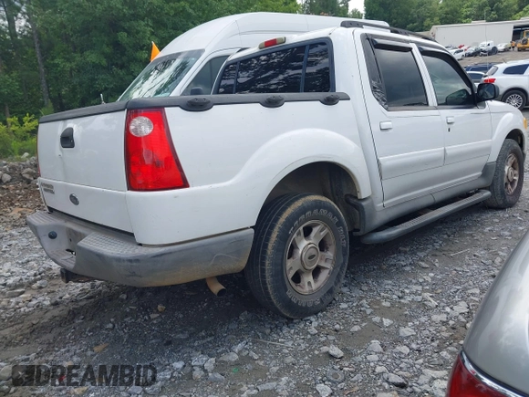 2004 Ford Explorer Sport Trac XLS z VIN 1FMZU67K44UA57074, wystawiony jako IAAI lot #42505321 z przebiegiem 282 904 mil mil oraz . Historia ofert i sprzedaży dostępna na DreamBid. Obrazek 4.