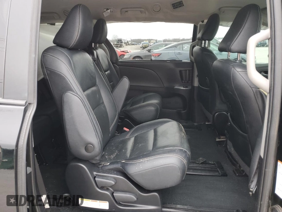 2020 Toyota Sienna SE with VIN 5TDXZ3DC6LS061204, listed as a Copart auction lot 87696505 with 137,890 mi miles and Salvage Title. Bid and sale history available at carsss.com. Image 11.