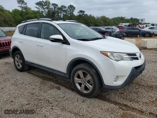 2015 Toyota RAV4 XLE with VIN JTMWFREV5FD059547, listed as a Copart auction lot 48899375 with 83,768 mi miles and Salvage Title. Bid and sale history available at carsss.com. Image 4.