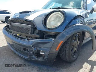 2010 MINI Hardtop with VIN WMWMF3C52ATZ25692, listed as a IAAI auction lot 42228774 with 137,827 mi miles and . Bid and sale history available at DreamBid. Image 6.