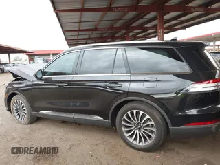 2024 Lincoln Aviator Reserve z VIN 5LM5J7WC2RGL05445, wystawiony jako IAAI lot #42184539 z przebiegiem 68 616 mil mil oraz . Historia ofert i sprzedaży dostępna na DreamBid. Obrazek 14.