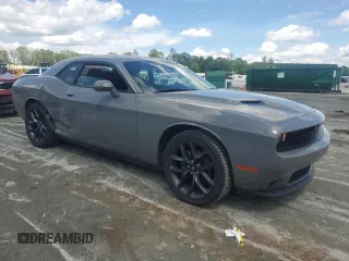 2019 Dodge Challenger SXT z VIN 2C3CDZAG5KH604003, wystawiony jako Copart lot #56694895 z przebiegiem 63 409 mil mil oraz Szkoda całkowita • Salvage title. Historia ofert i sprzedaży dostępna na DreamBid. Obrazek 4.