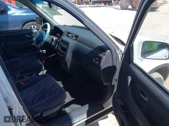 1999 Honda CR-V EX with VIN JHLRD1860XC037846, listed as a IAAI auction lot 42037921 with 164,477 mi miles. Bid and sale history available at carsss.com. Image 5.
