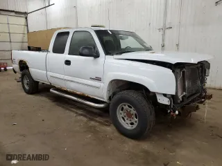 2003 Chevrolet Silverado 2500HD LS with VIN 1GCHK29103E294530, listed as a Copart auction lot 80498894 with 408,177 mi miles and Clean Title. Bid and sale history available at carsss.com. Image 4.