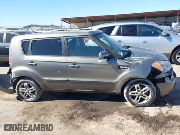2011 Kia Soul + with VIN KNDJT2A23B7288341, listed as a IAAI auction lot 41722278 with 135,324 mi miles. Bid and sale history available at carsss.com. Image 13.