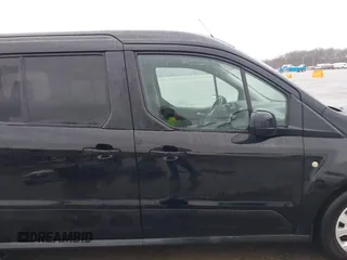 2019 Ford Transit Connect XLT z VIN NM0GE9F22K1427591, wystawiony jako IAAI lot #41833323 z przebiegiem 67 267 mil mil oraz . Historia ofert i sprzedaży dostępna na DreamBid. Obrazek 14.