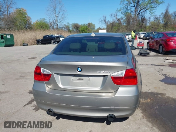2008 BMW 3 Series 335i z VIN WBAVB77568NH78845, wystawiony jako IAAI lot #42060251 z przebiegiem 221 455 mil mil oraz . Historia ofert i sprzedaży dostępna na DreamBid. Obrazek 16.