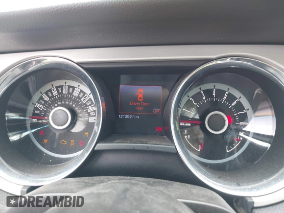 2013 Ford Mustang V6 with VIN 1ZVBP8AM7D5244237, listed as a IAAI auction lot 42147696 with 121,292 mi miles and . Bid and sale history available at DreamBid. Image 7.