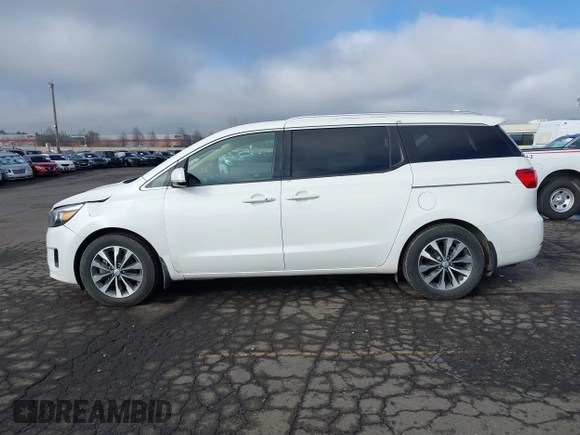 2016 Kia Sedona EX with VIN KNDMC5C14G6170086, listed as a IAAI auction lot 41736246 with 82,556 mi miles. Bid and sale history available at carsss.com. Image 14.