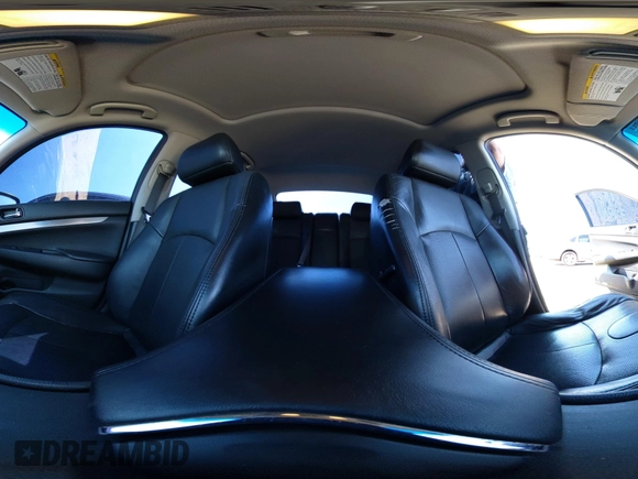 2015 Infiniti Q40 with VIN JN1CV6AP2FM501201, listed as a IAAI auction lot 42139939 with 188,168 mi miles. Bid and sale history available at carsss.com. Image 18.