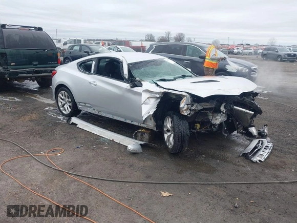 2016 Hyundai Genesis Coupe 3.8L Base with VIN KMHHT6KJ3GU132901, listed as a IAAI auction lot 41525043 with 94,012 mi miles. Bid and sale history available at carsss.com. Image 1.