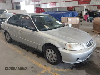 2000 Honda Civic VP with VIN 2HGEJ6614YH524394, listed as a IAAI auction lot 41709806 with 205,197 mi miles. Bid and sale history available at carsss.com. Image 1.