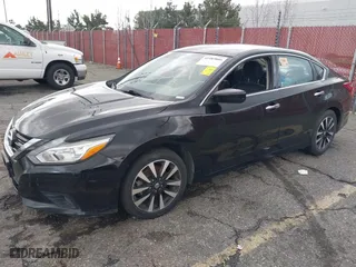 2018 Nissan Altima 2.5 SL with VIN 1N4AL3AP1JC198487, listed as a IAAI auction lot 41583866 with 146,172 mi miles. Bid and sale history available at carsss.com. Image 2.