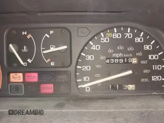 1988 Honda Civic z VIN JHMED8363JS009417, wystawiony jako IAAI lot #41959306 z przebiegiem 438 919 mil mil oraz . Historia ofert i sprzedaży dostępna na DreamBid. Obrazek 7.