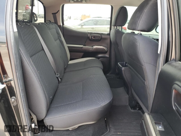 2022 Toyota Tacoma SR with VIN 3TMCZ5AN7NM477331, listed as a Copart auction lot 59991105 with 40,057 mi miles and Salvage title. Bid and sale history available at DreamBid. Image 10.