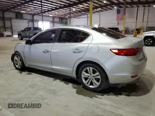 2013 Acura ILX with VIN 19VDE1F38DE022229, listed as a Copart auction lot 89213465 with 136,193 mi miles and Salvage Title. Bid and sale history available at carsss.com. Image 2.