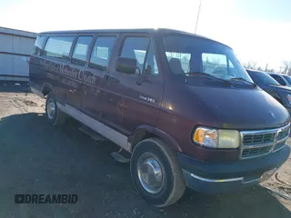 1994 Dodge Passenger with VIN 2B5WB35Z9RK576493, listed as a IAAI auction lot 41608205 with 82,804 mi miles. Bid and sale history available at carsss.com. Image 1.