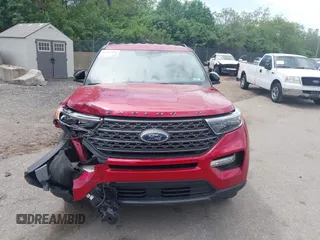 2022 Ford Explorer XLT z VIN 1FMSK8DH4NGC35593, wystawiony jako IAAI lot #42167354 z przebiegiem 29 747 mil mil oraz . Historia ofert i sprzedaży dostępna na DreamBid. Obrazek 12.