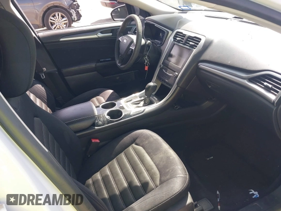 2014 Ford Fusion SE with VIN 3FA6P0H73ER141861, listed as a IAAI auction lot 41839060 with 174,996 mi miles. Bid and sale history available at carsss.com. Image 5.