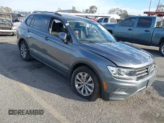 2019 Volkswagen Tiguan S z VIN 3VV1B7AX4KM023236, wystawiony jako IAAI lot #41687279 z przebiegiem 42 222 mil mil oraz . Historia ofert i sprzedaży dostępna na DreamBid. Obrazek 1.
