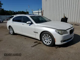 2010 BMW 7 Series 750Li z VIN WBAKB8C5XACY62874, wystawiony jako Copart lot #75656054 z przebiegiem 132 663 mil mil oraz Szkoda całkowita • Salvage title. Historia ofert i sprzedaży dostępna na DreamBid. Obrazek 4.