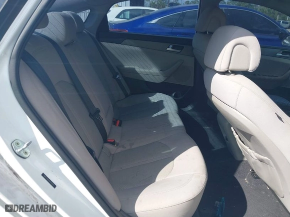 2016 Hyundai Sonata 2.4L SE with VIN 5NPE24AFXGH270571, listed as a IAAI auction lot 41520179 with 186,005 mi miles. Bid and sale history available at carsss.com. Image 8.