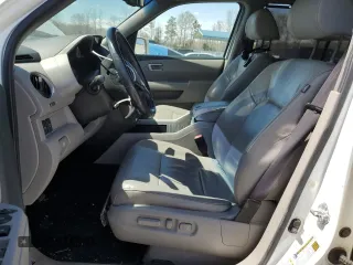 2011 Honda Pilot Touring z VIN 5FNYF3H9XBB044579, wystawiony jako Copart lot #50303125 z przebiegiem 227 482 mil mil oraz Szkoda całkowita • Salvage title. Historia ofert i sprzedaży dostępna na DreamBid. Obrazek 7.