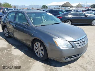 2005 Toyota Avalon XL with VIN 4T1BK36B75U041637, listed as a IAAI auction lot 41967868 with NaN miles. Bid and sale history available at carsss.com. Image 1.