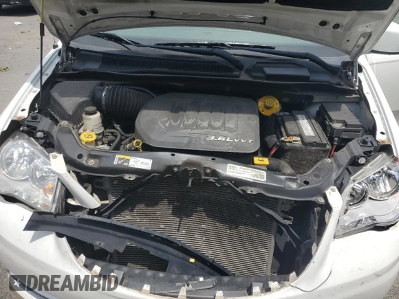 2016 Chrysler Town & Country Touring with VIN 2C4RC1BG8GR260127, listed as a Copart auction lot 60160004 with 211,161 mi miles and Salvage Title. Bid and sale history available at DreamBid. Image 12.