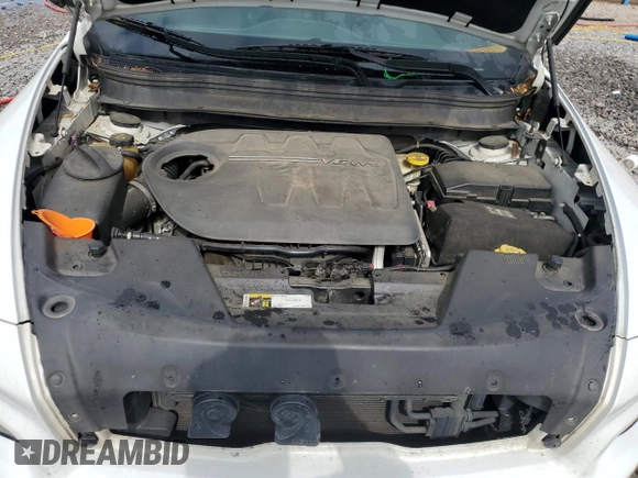 2015 Jeep Cherokee Limited with VIN 1C4PJMDS4FW650504, listed as a Copart auction lot 52957585 with 204,123 mi miles and Salvage Title. Bid and sale history available at carsss.com. Image 11.